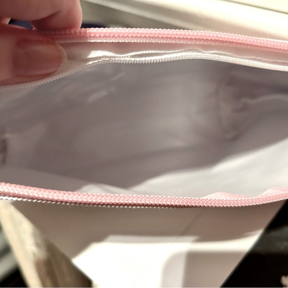 💦 Cool and Stylish Poolside Water Resistant Pouch for Everything You Need - New - Picture 11 of 14